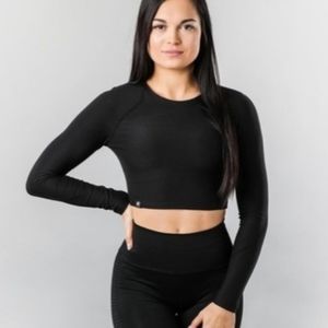ALPHALETE Collective Long Sleeve Crop Top Black S